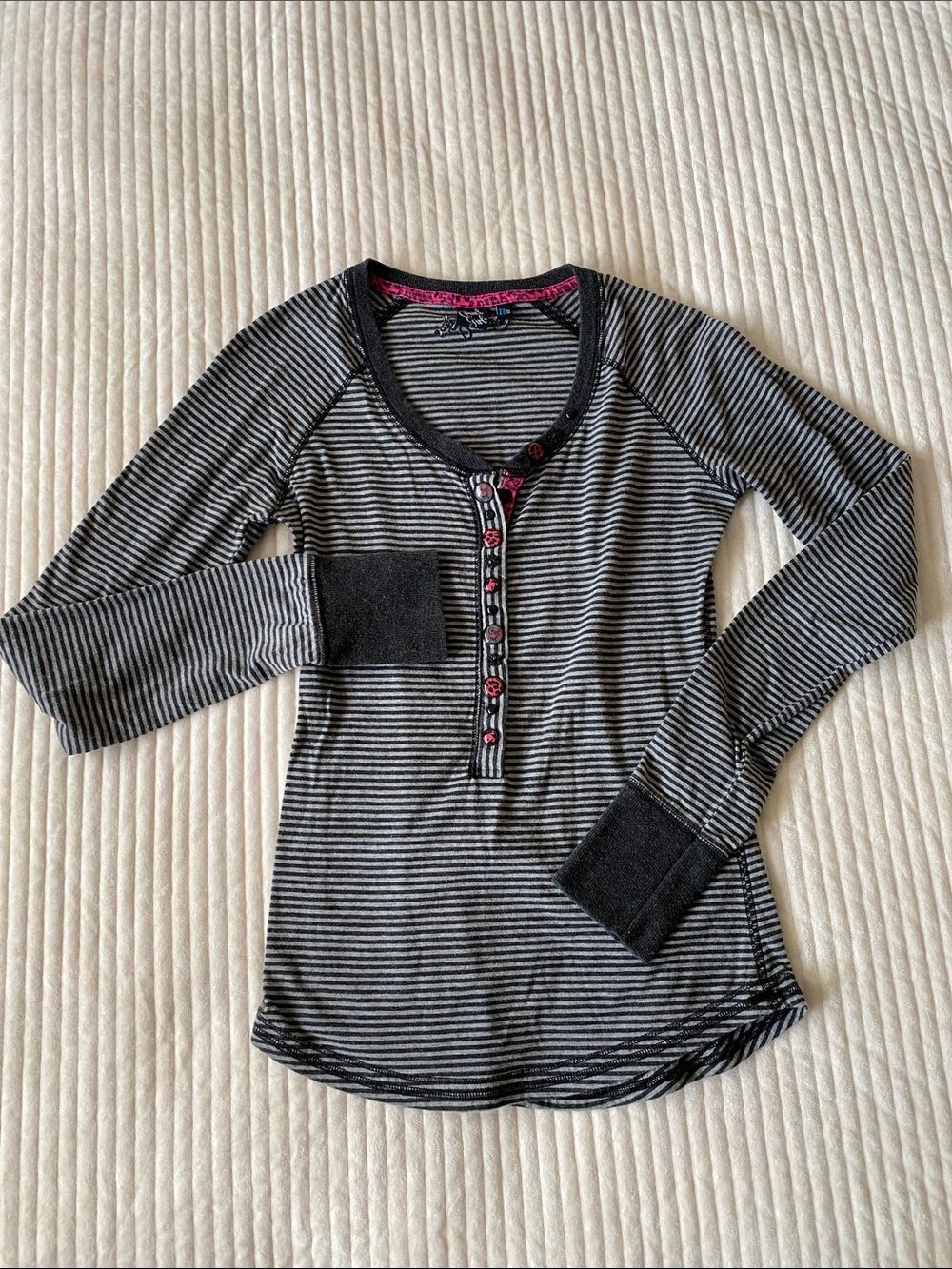🌸 Cruel Girl Striped Long-Sleeve Henley Top - Black & Gray XS